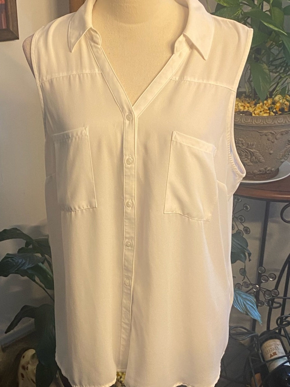 APT 9 Sleeveless Collared Button-Front White Blouse